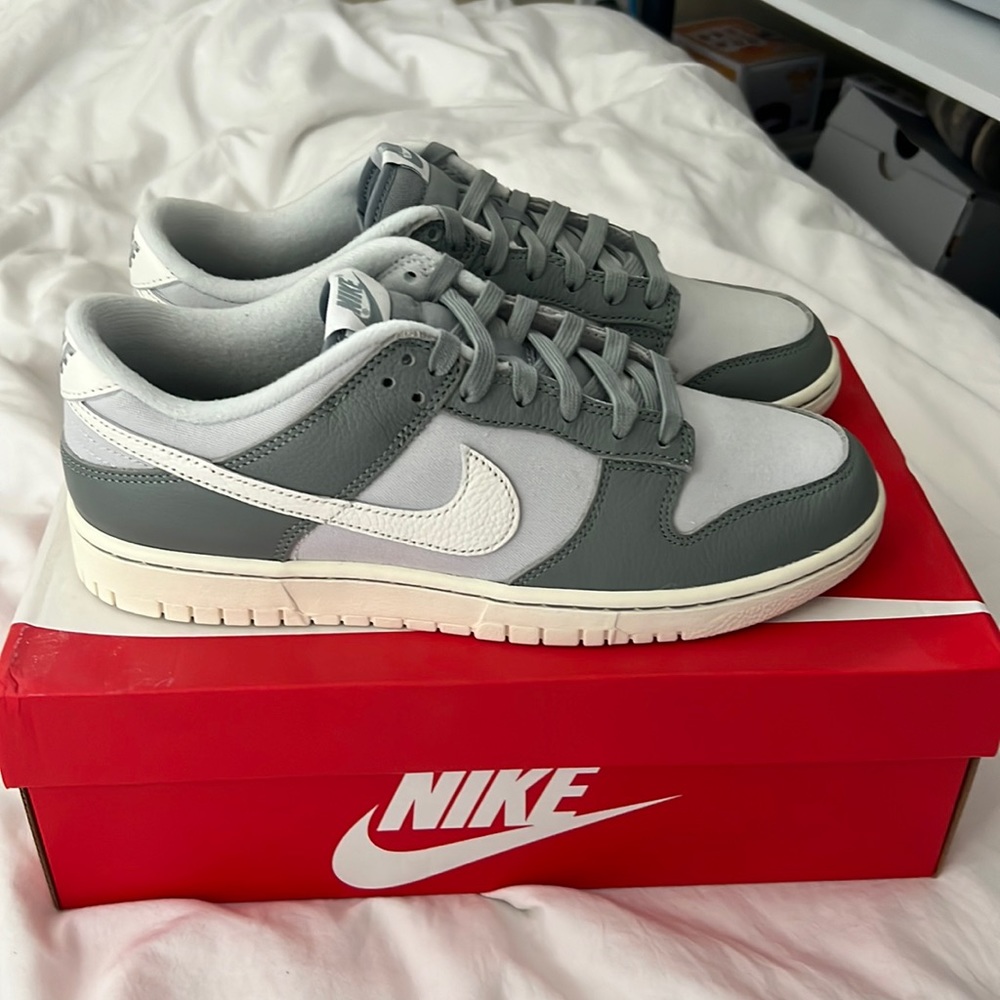 Nike dunk low Mica Green